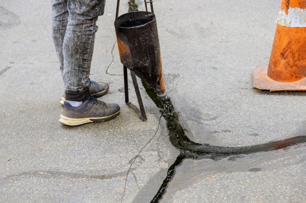 Driveway Crack Treatment - Driveway Crack Treatment Louisville, Kentucky