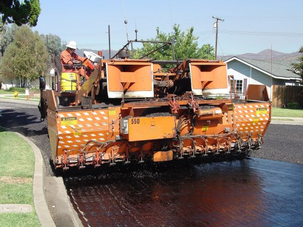 Asphalt Slurry Sealing Service